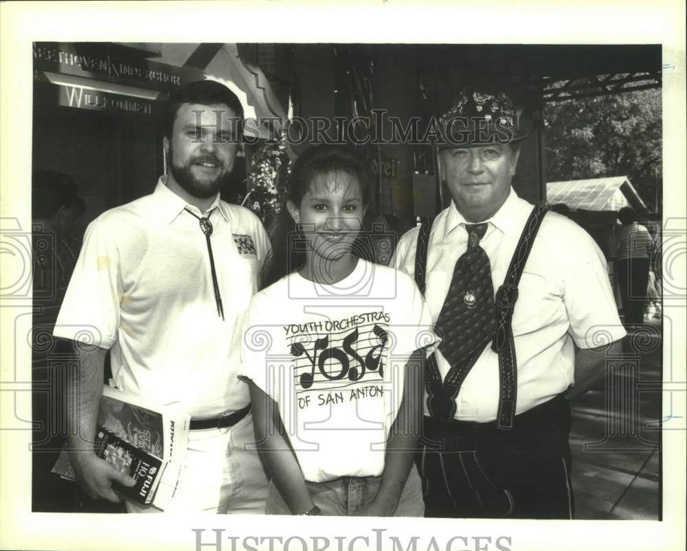 1993 Press Photo Horst Buchholz with Members of San Antonio German Garden Club- Historic Images