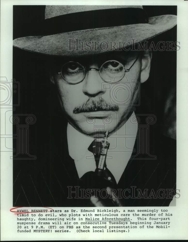 Press Photo Actor Hywel Bennett as Dr. Edmund Bickleigh in "Malice Aforethought" - Historic Images