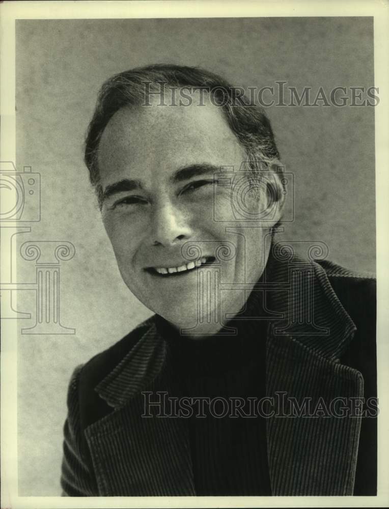 Press Photo Harve Bennett, Executive Producer of &quot;Rich man, Poor Man&quot; - Historic Images