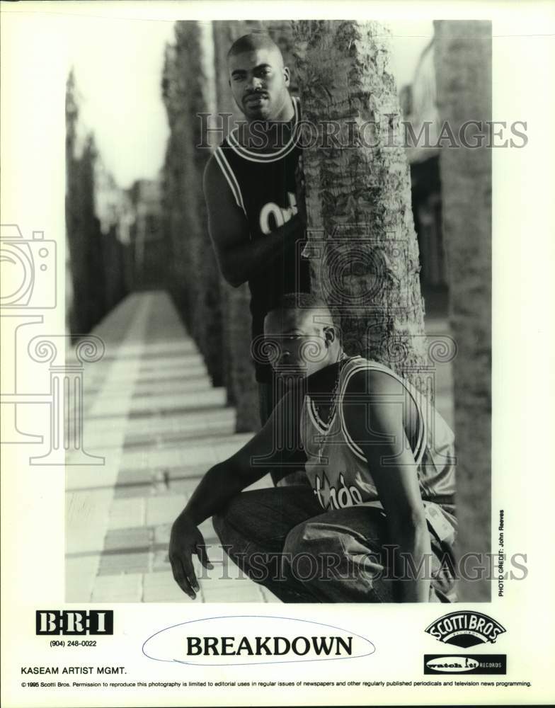 1995 Press Photo Two Members of the musical duo Breakdown - sap08925- Historic Images