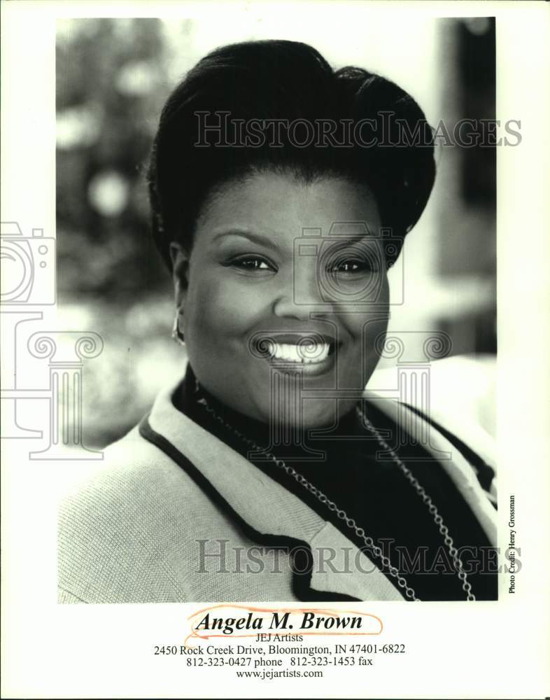 2000 Press Photo Actress Angela M. Brown in closeup portrait - sap09258- Historic Images