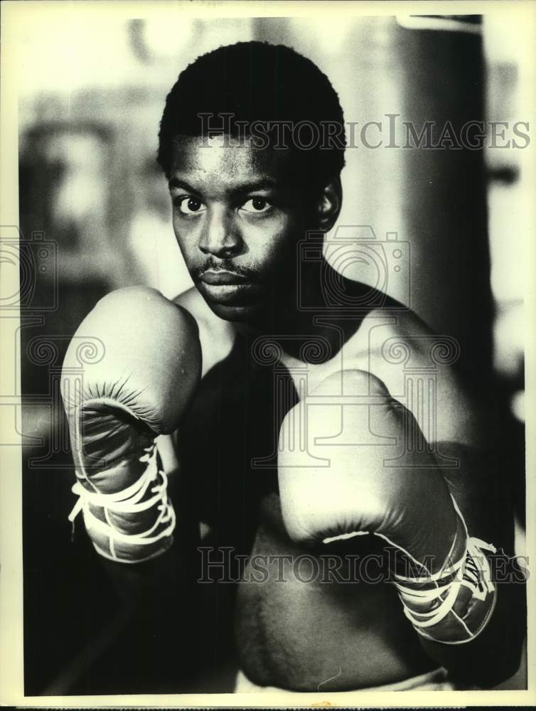 1982 Press Photo Actor Levar Burton in "Trapper John, M.D." on CBS Television- Historic Images
