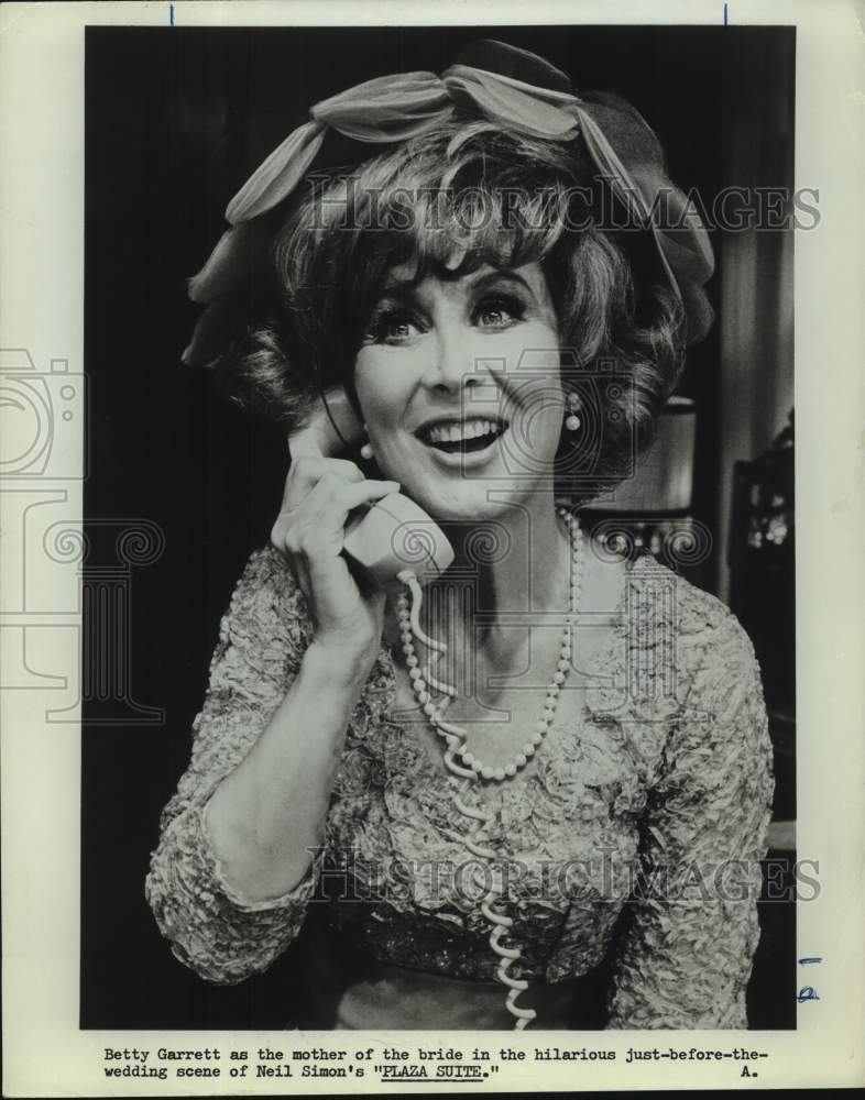 1971 Betty Garrett stars in Neil Simon&#39;s Plaza Suite. - Historic Images