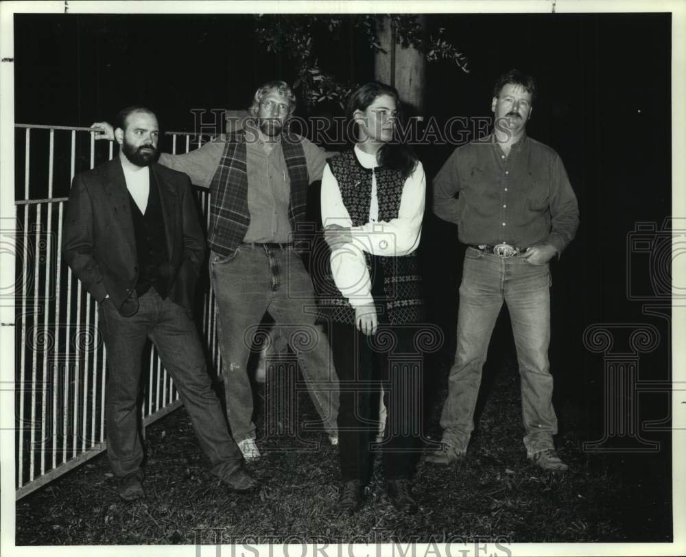 1995 Press Photo Four Members of Irish Band Agus stand in portrait, Musicians- Historic Images