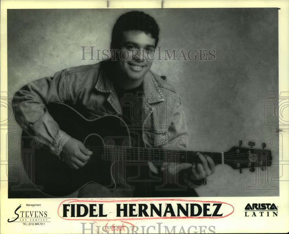 1998 Press Photo Fidel Hernandez, Latin pop and Tejano singer and musician.- Historic Images
