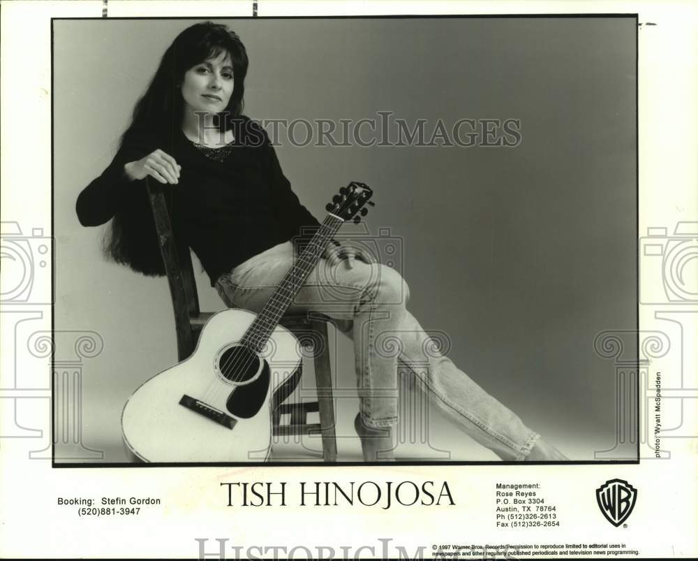 1997 Press Photo Tish Hinojosa, Guitar Player - sap14182- Historic Images
