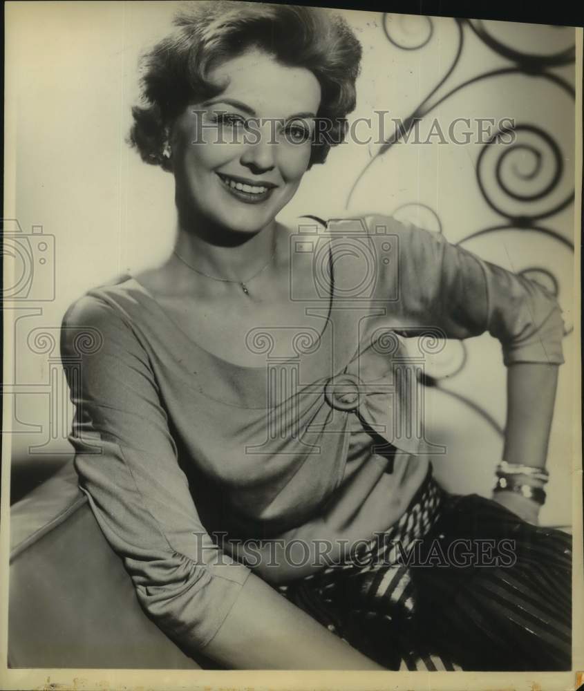 Press Photo Actress Marjorie Lord - Historic Images