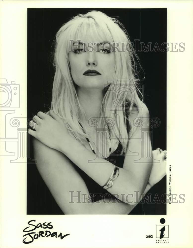 1992 Press Photo Sass Jordan, Canadian rock singer and actress. - sap15142- Historic Images