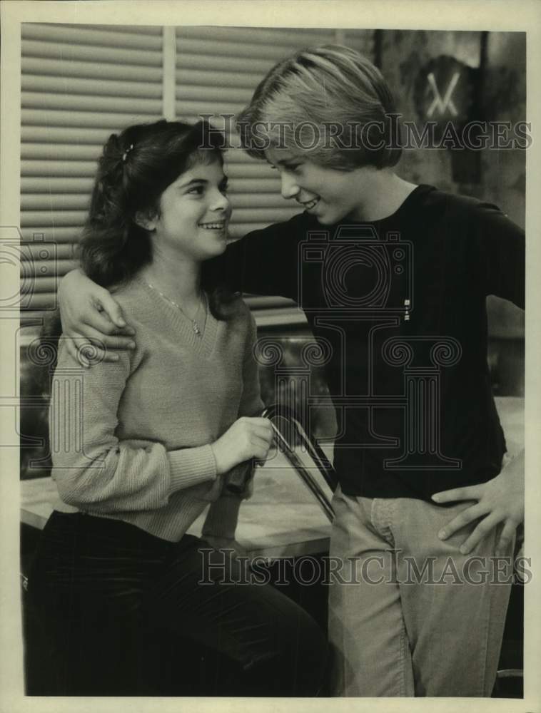 Press Photo Actor Philip McKeon embraces Actress in show portrait - Historic Images