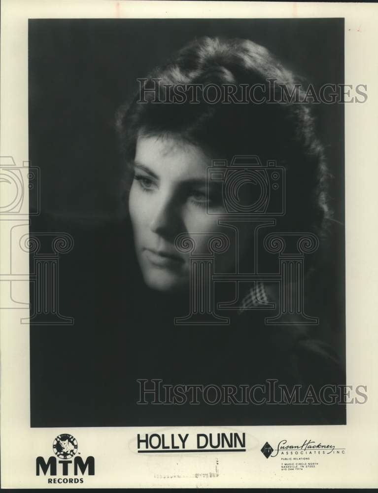 Press Photo Holly Dunn, American country music singer and songwriter. - Historic Images