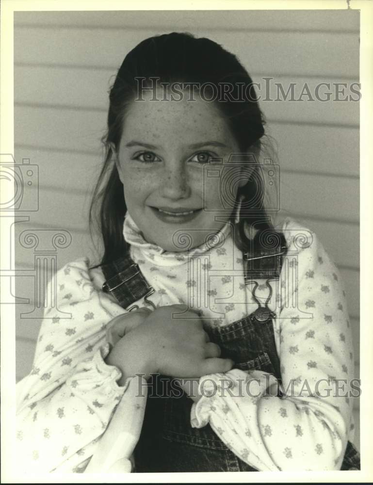 1986 Press Photo Actress Keri Houlihan in "Our House" on NBC Television- Historic Images