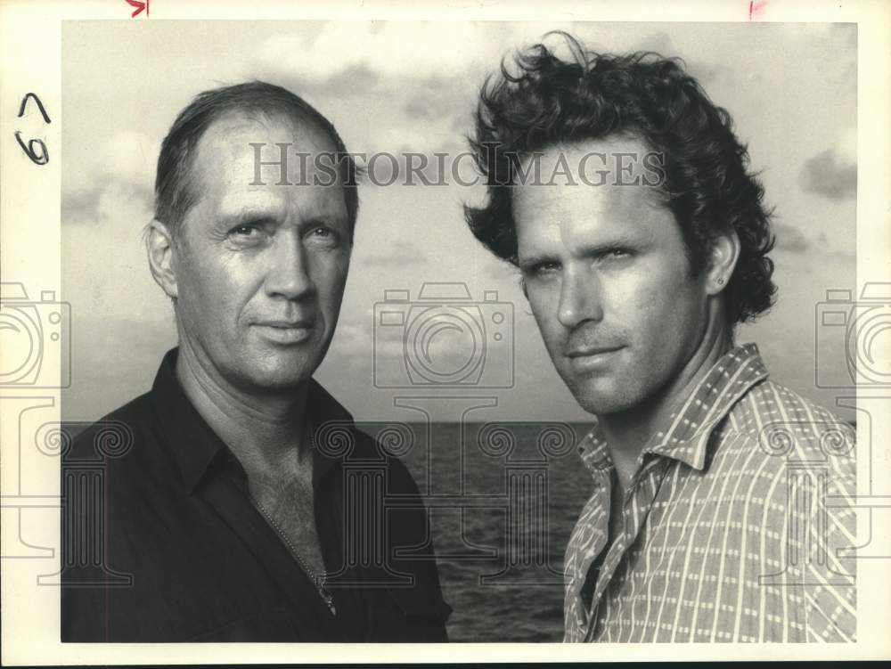 Press Photo Actor Gregory Harrison with co-star in closeup - Historic Images