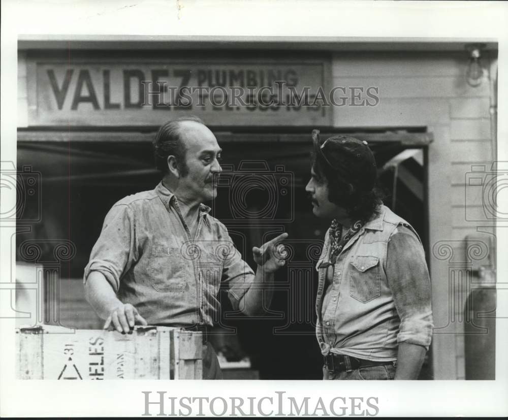 Press Photo Actor Rodolfo Hoyos Jr. with co-star in show scene - Historic Images