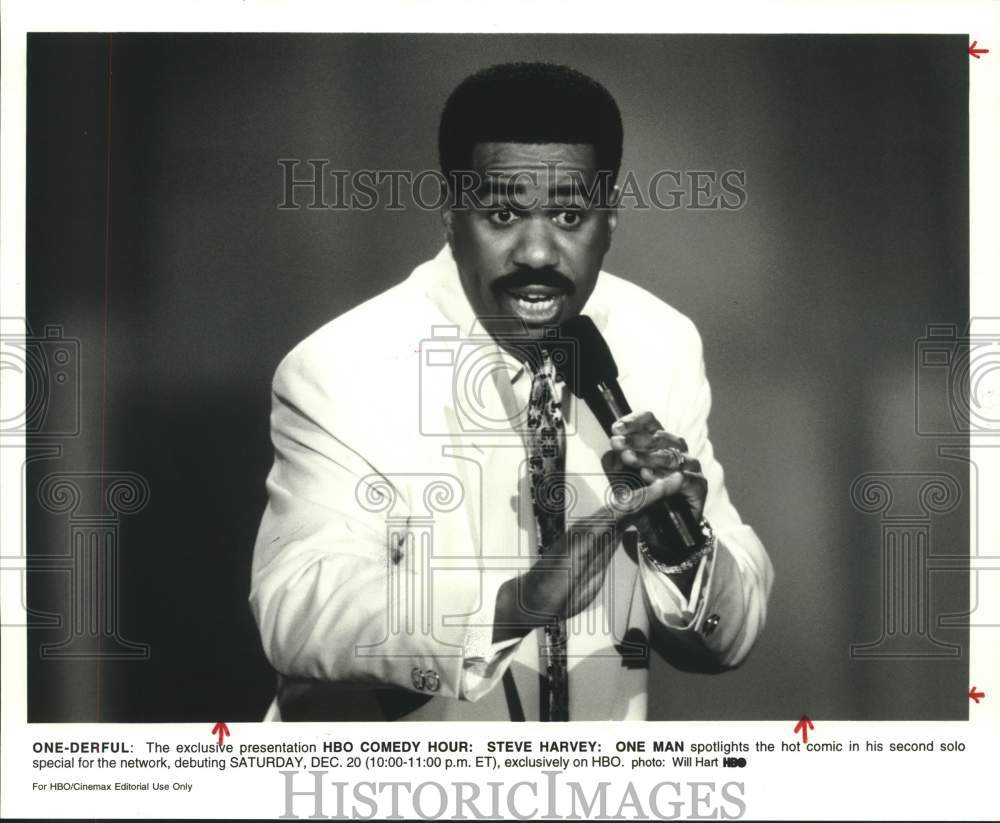 1997 Press Photo Entertainer Steve Harvey in HBO Comedy Hour Special - sap16925- Historic Images