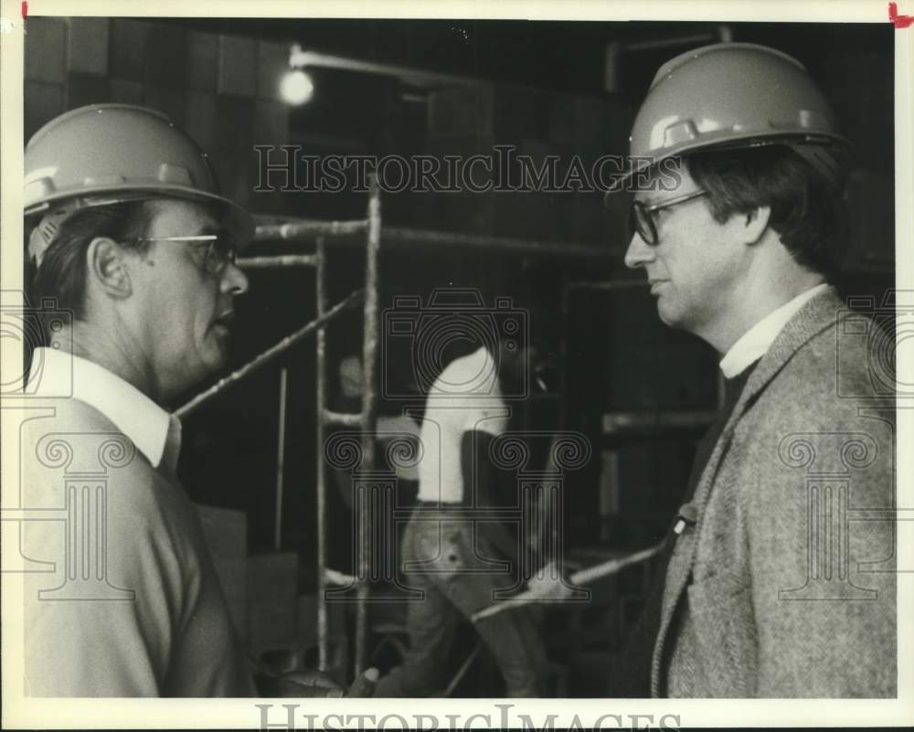 1983 Press Photo NBC News Economics Correspondent Mike Jensen with Bob Turner- Historic Images