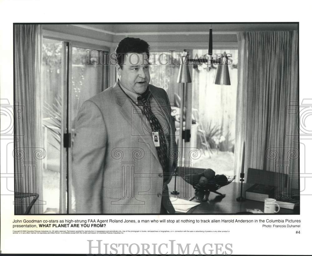 2000 Press Photo Actor John Goodman in "What Planet Are You From?" movie- Historic Images