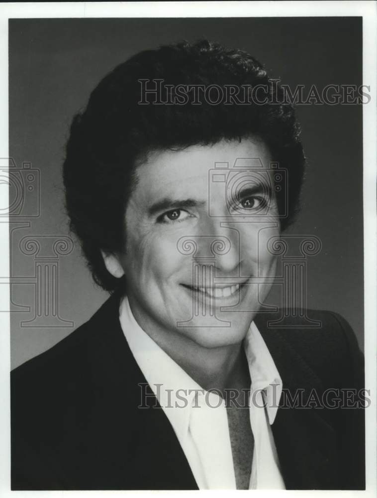 1984 Press Photo Bert Convy hosts People Do the Craziest Things, on ABC.- Historic Images