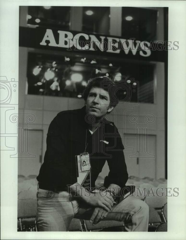 Press Photo Jeff Gralnick, Journalist with ABC News - Historic Images