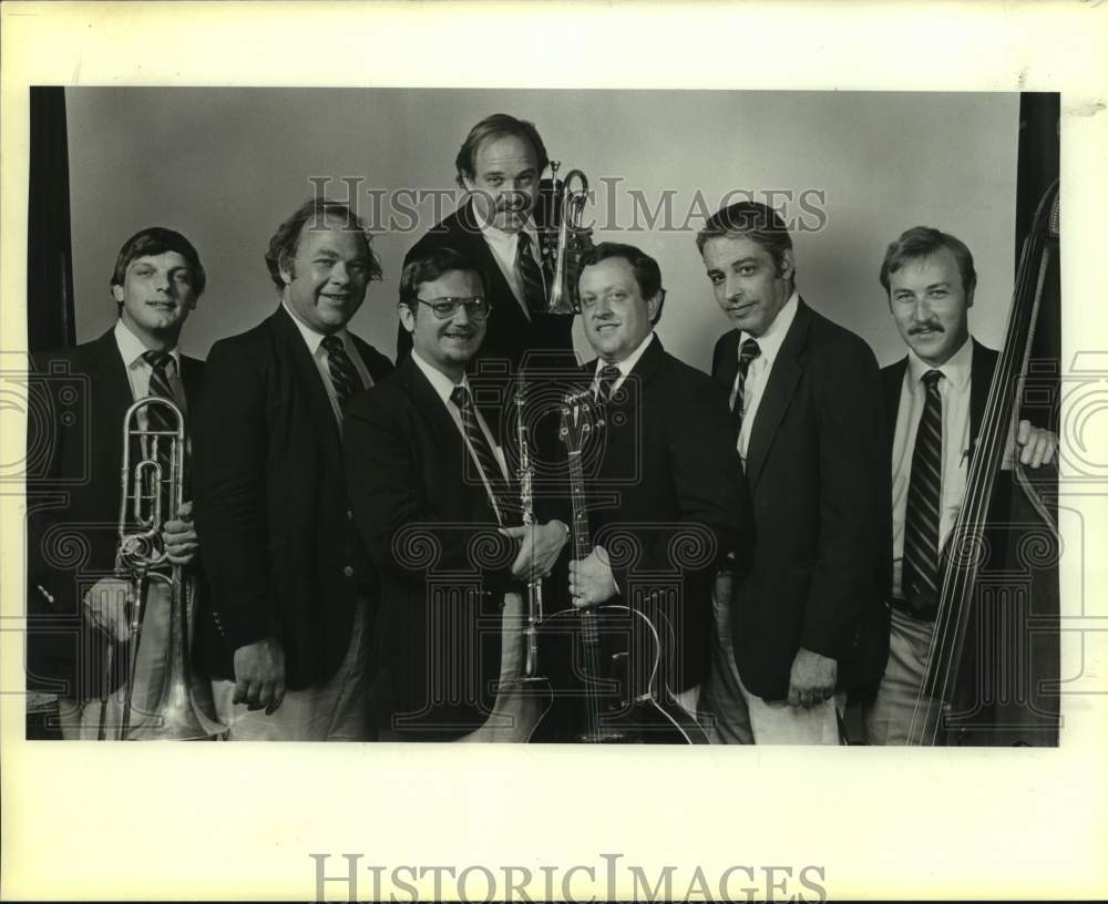 1982 Press Photo Members of the Jim Cullum Jazz Band. - sap19827- Historic Images