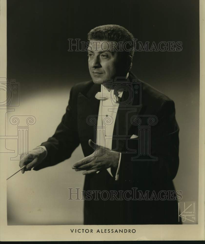 Press Photo Conductor Victor Alessandro, Texaa - Historic Images