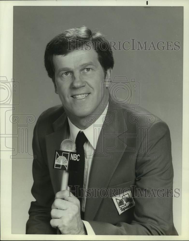 1982 Press Photo Tony Kubek, sportscaster for NBC Sports baseball. - sap20939 - Historic Images