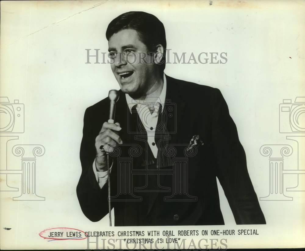 1975 Press Photo Entertainer Jerry Lewis on &quot;Christmas Is Love&quot; Program- Historic Images