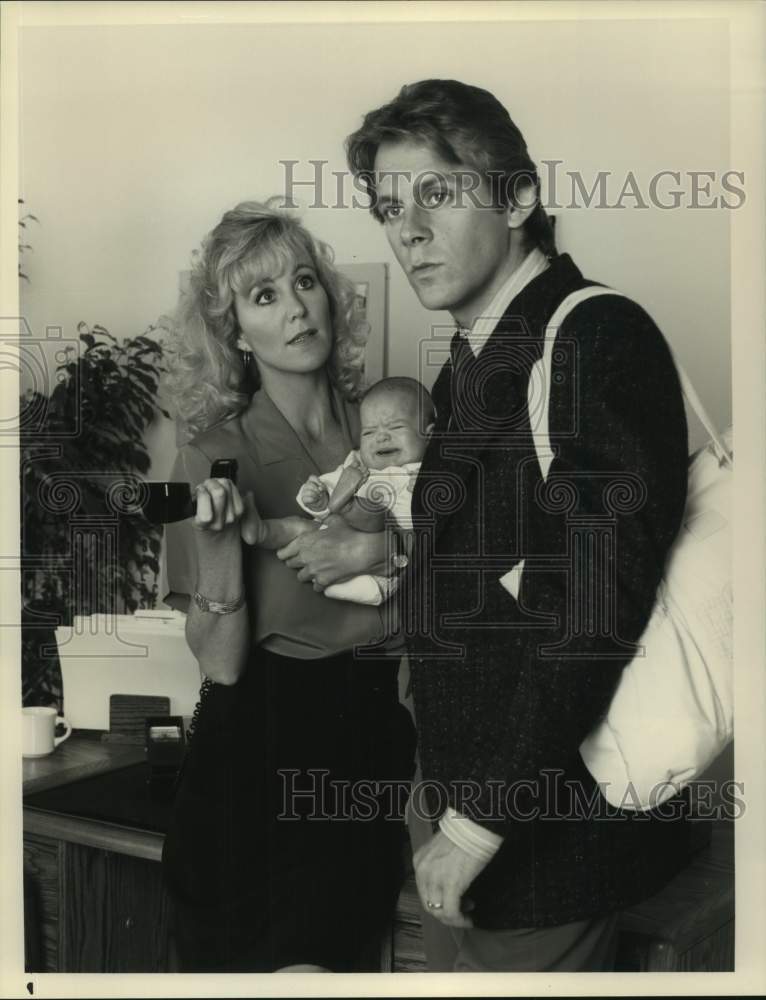 1989 Press Photo Actors Gary Cole, Joanna Kerns in &quot;Those She Left Behind&quot;- Historic Images