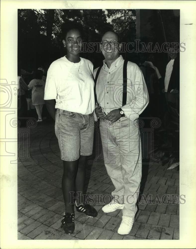 1993 Press Photo Lucretia Jones, Ron Aaron at Night at the Witte Museum Event- Historic Images