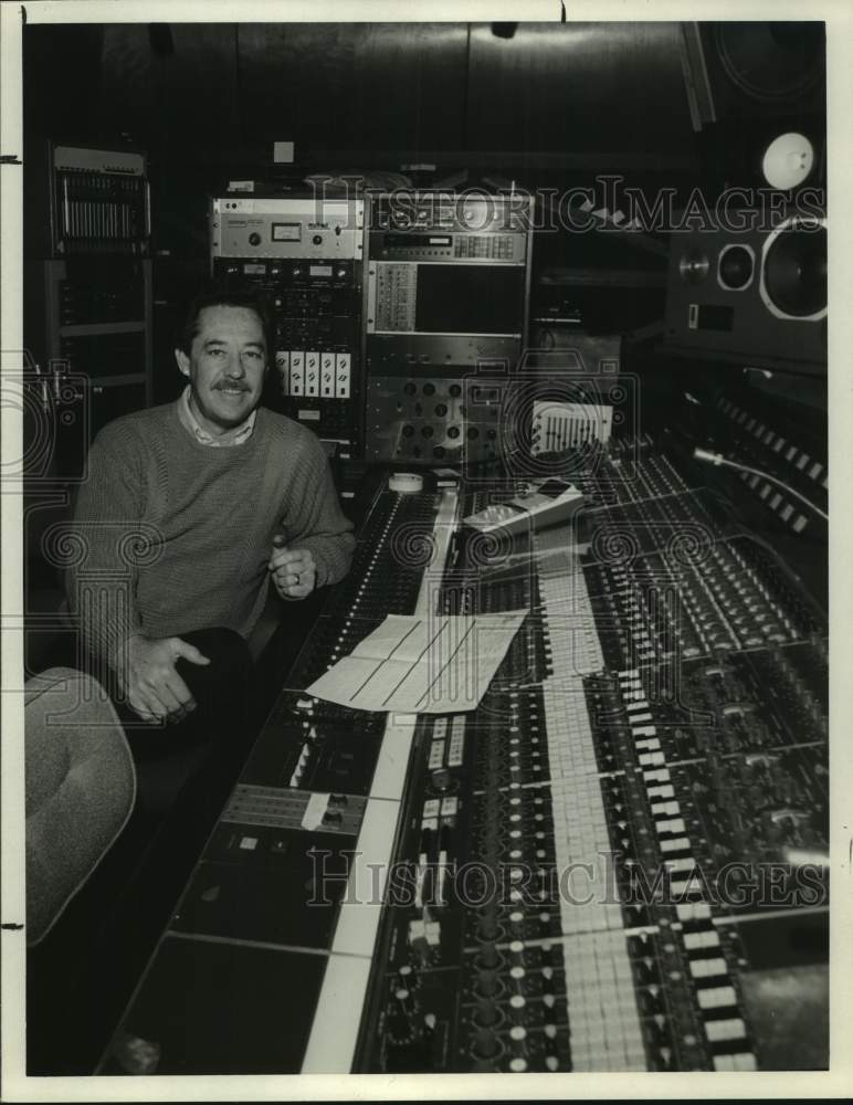 1987 Press Photo Ray Baker, Record Producer - sap23227- Historic Images