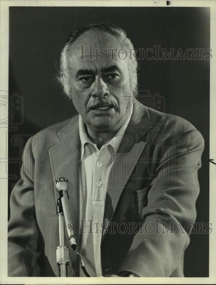 1977 Press Photo Actor Martin Balsam in &quot;The Storyteller&quot; on NBC Television- Historic Images