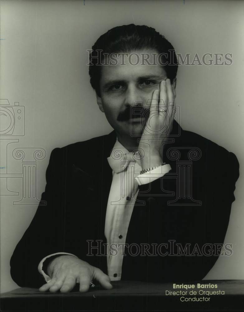 1992 Press Photo Conductor Enrique Barrios, Director de Orquesta - sap23624- Historic Images
