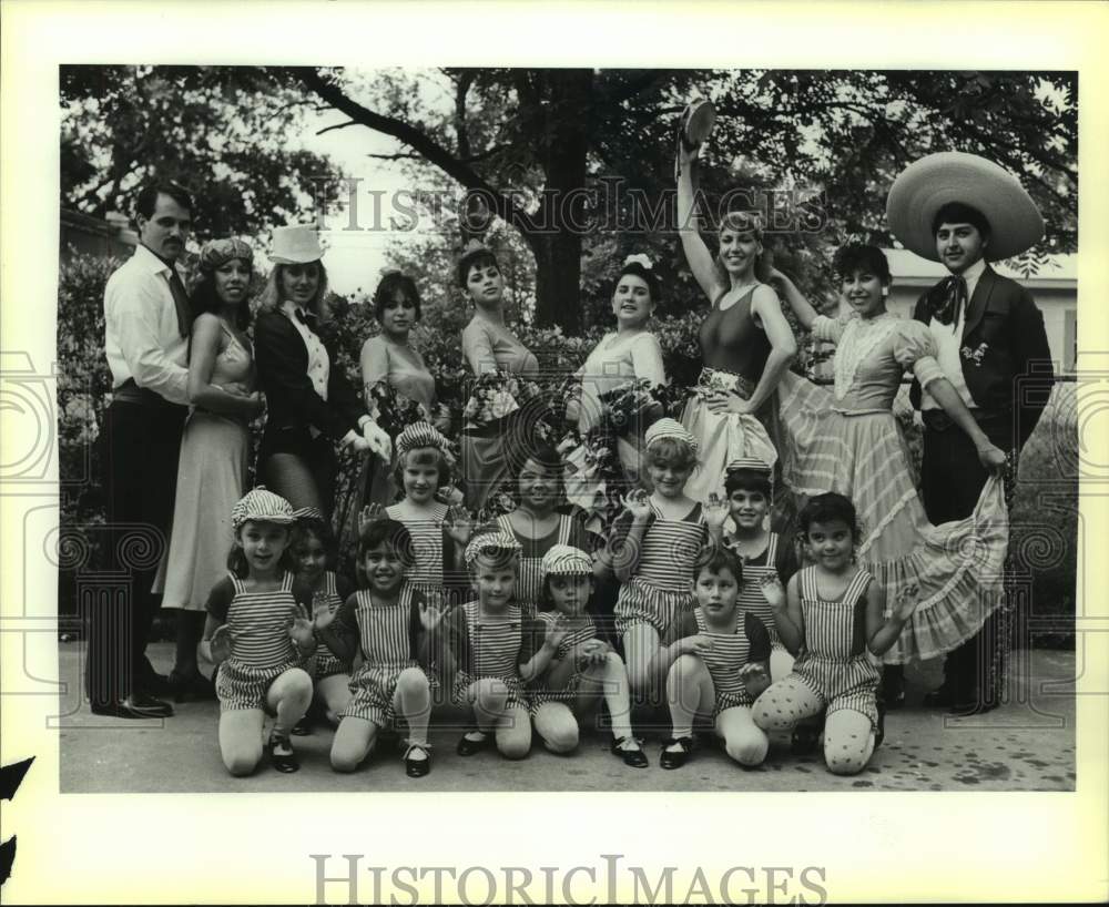 1986 Press Photo International Ballet of San Antonio and Jean Jones Academa - Historic Images