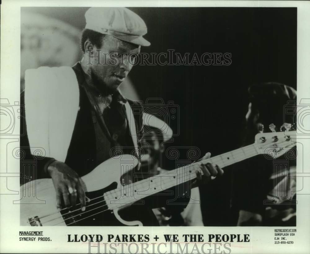 Press Photo Lloyd Parkes and We the People perform in concert - Historic Images