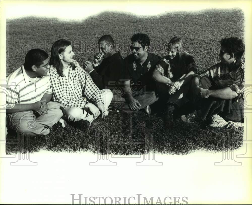 1997 Press Photo Six Members of the rock band The Humble Bums, Entertainers - Historic Images