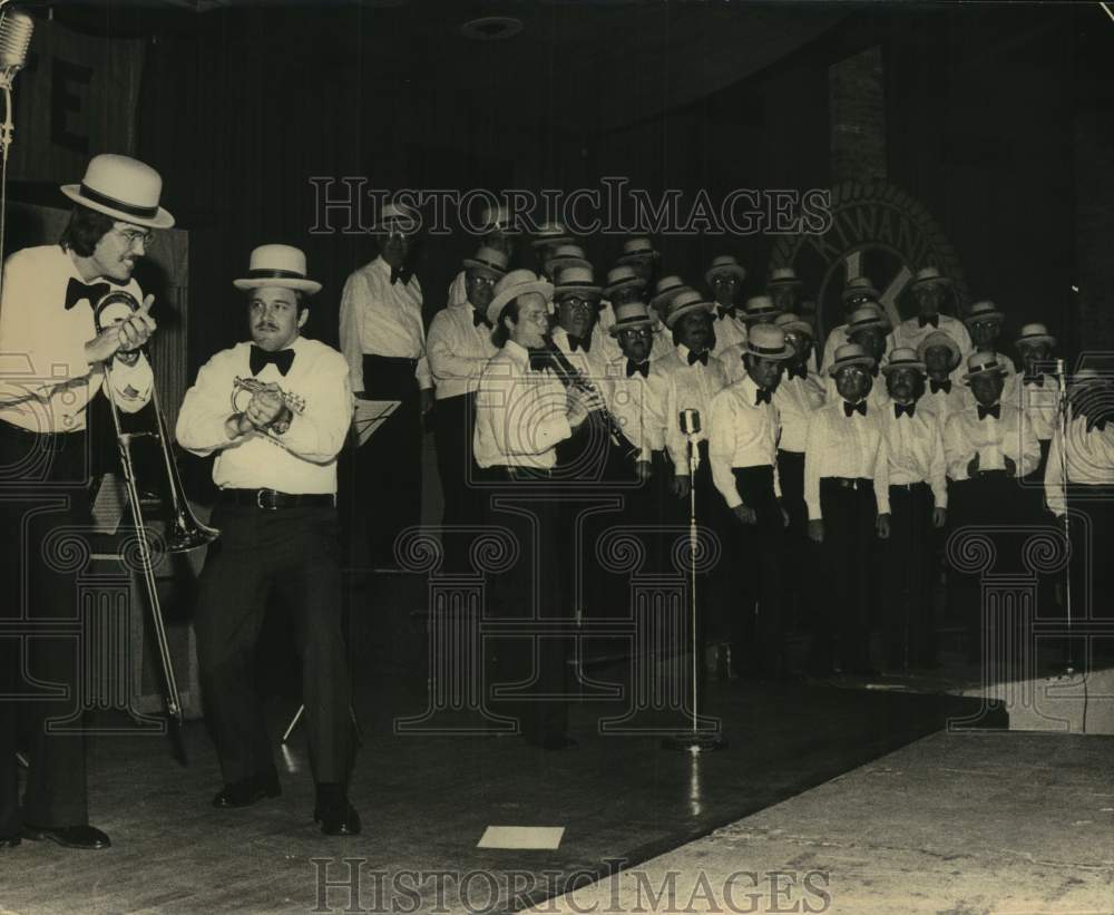 1975 Happy Jazz Band performs with Singers - Historic Images