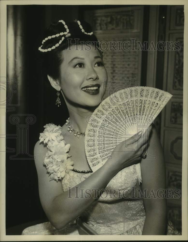 Press Photo Actress Michi Kobi in &quot;The Californians&quot; on NBC Television - Historic Images
