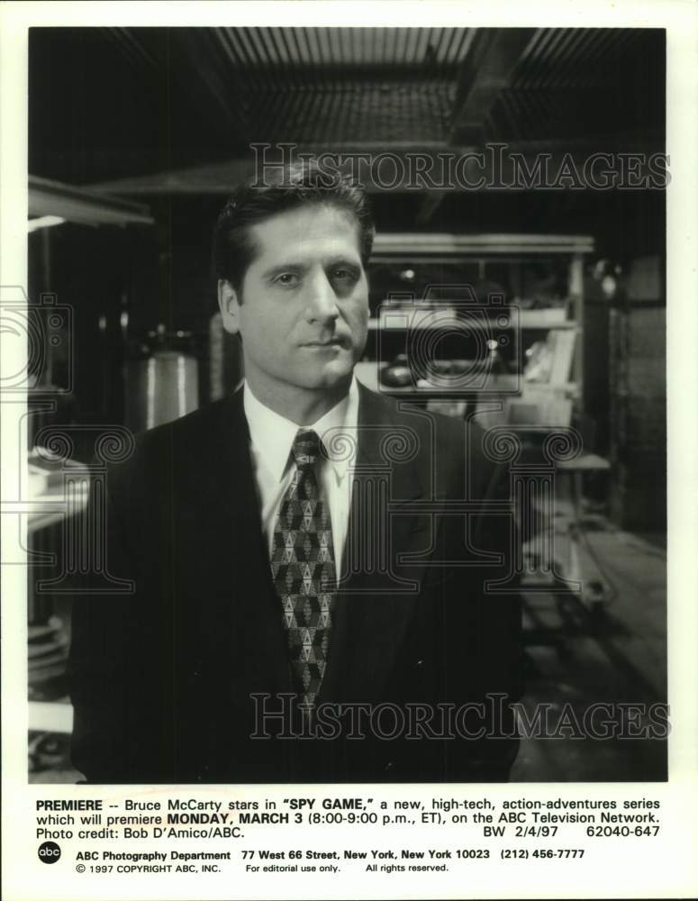 1997 Press Photo Actor Bruce McCarty stars in &quot;Spy Game&quot; on ABC Television - Historic Images