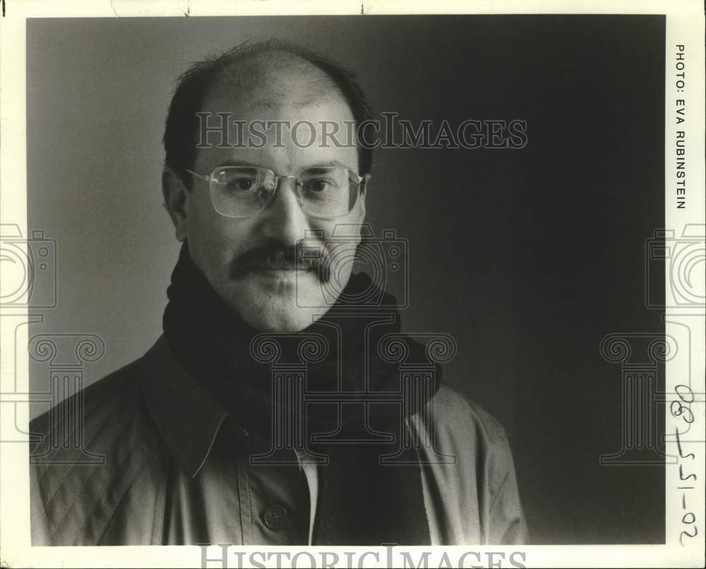 1983 Press Photo Marc Neikrug, contemporary pianist, conductor, and composer. - Historic Images
