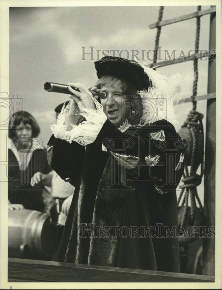 1983 Press Photo Actor Steve Landesberg in The Steve Landesberg Television Show - Historic Images