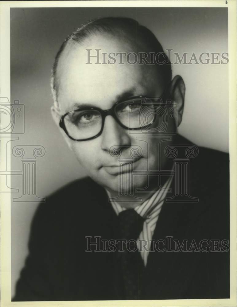 1985 Press Photo Corydon B. Dunham, NBC Executive Vice President General Counsel - Historic Images