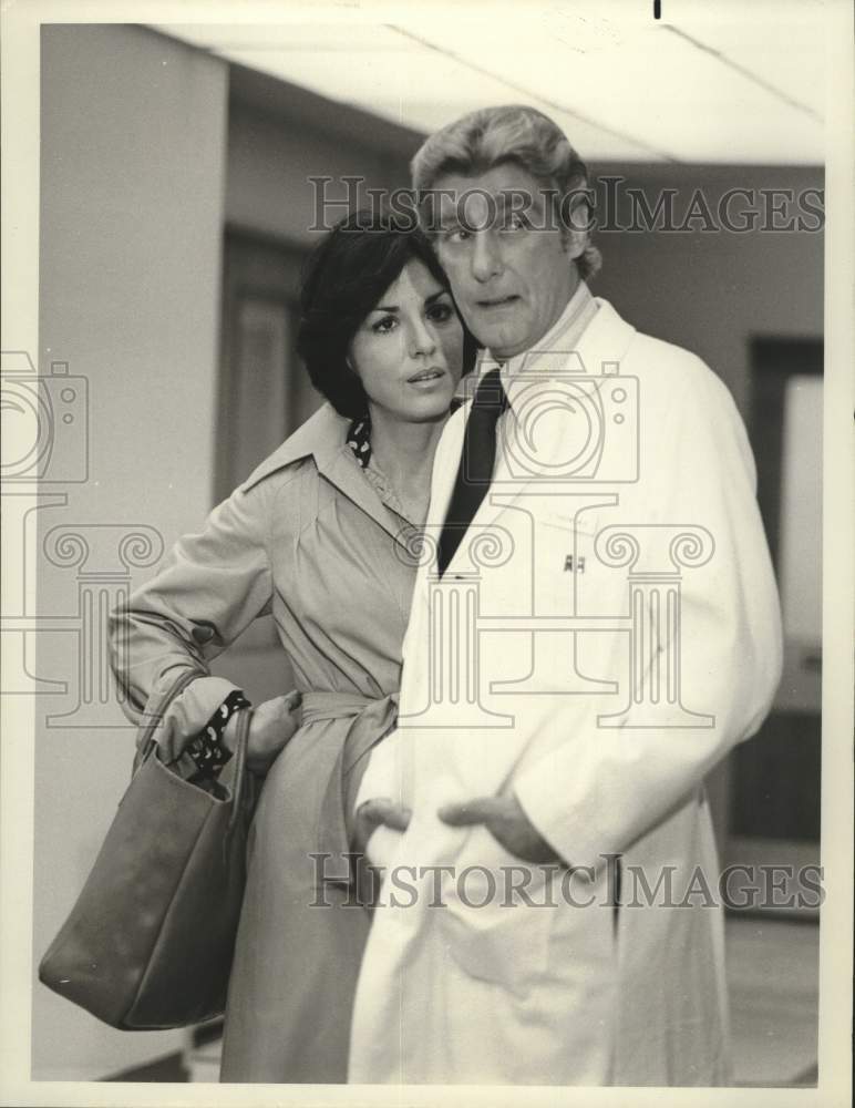 Press Photo Actress Zahra Lampert with Actor in show scene - Historic Images