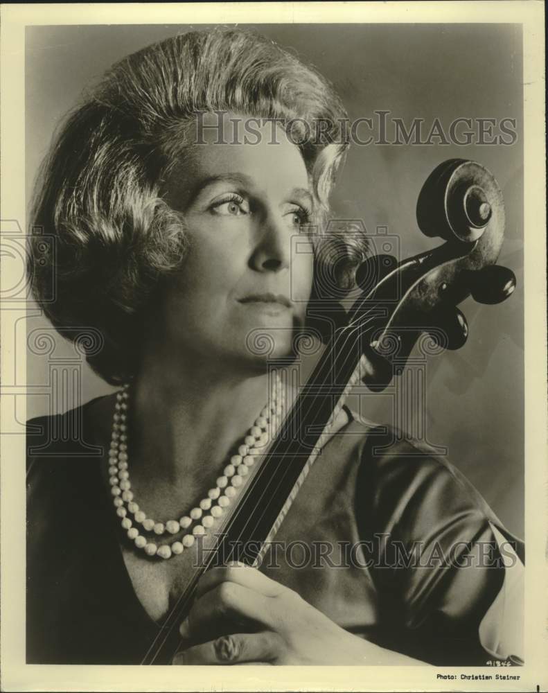 1982 Press Photo Zara Nelsova, Cellist - Historic Images