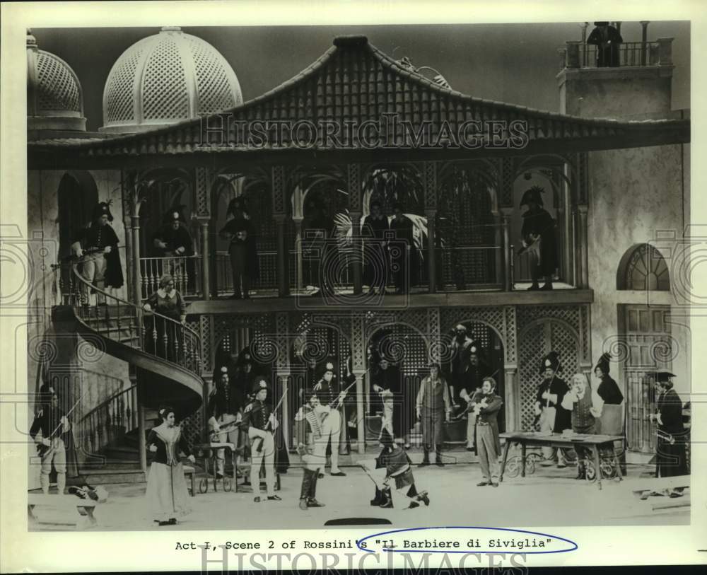 Press Photo Performers in Act I, Scene 2 of Rossini&#39;s &quot;Il Barbiere di Siviglia&quot; - Historic Images