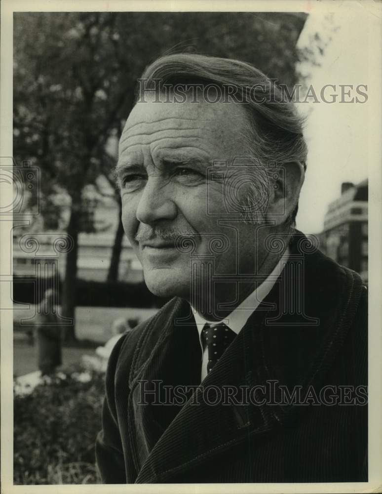 1967 Actor John Mills in closeup - Historic Images