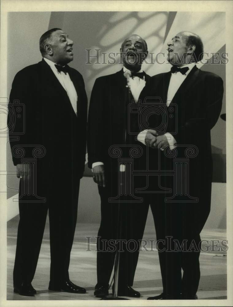 Press Photo The Mills Brothers, jazz and pop vocal quartet. - Historic Images