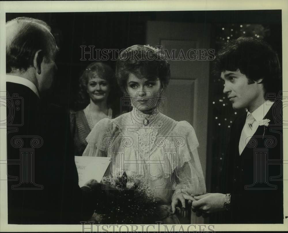 1982 Press Photo Actress Susan Scannell and Co-Stars in "Search for Tomorrow" - Historic Images