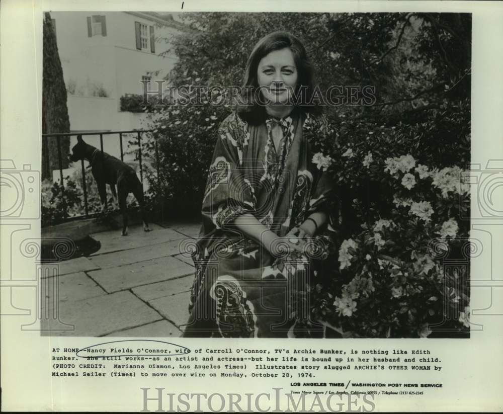 1974 Press Photo Nancy Fields O'Connor, wife of Carroll O'Connor - Historic Images