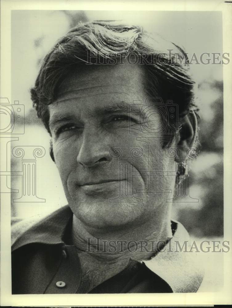1973 Press Photo Actor Hugh O'Brian in "Model of the Year Pageant" on CBS TV - Historic Images