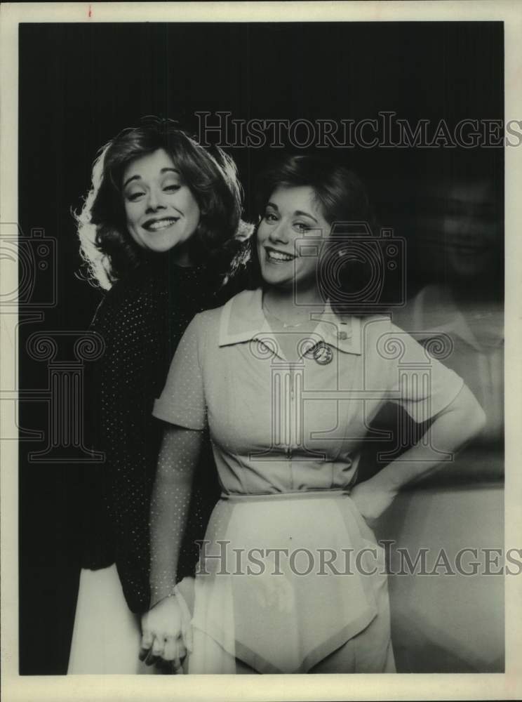 1979 Donna Pescow, Actress with co-star in show portrait - Historic Images