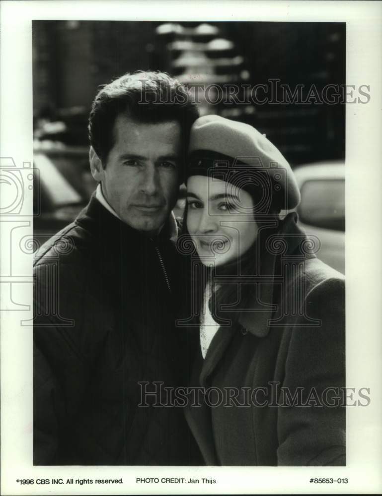 1996 Press Photo Actor and Actress in CBS Television Show portrait - Historic Images